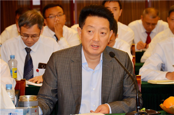 集团召开一季度研产销剖析会3.jpg